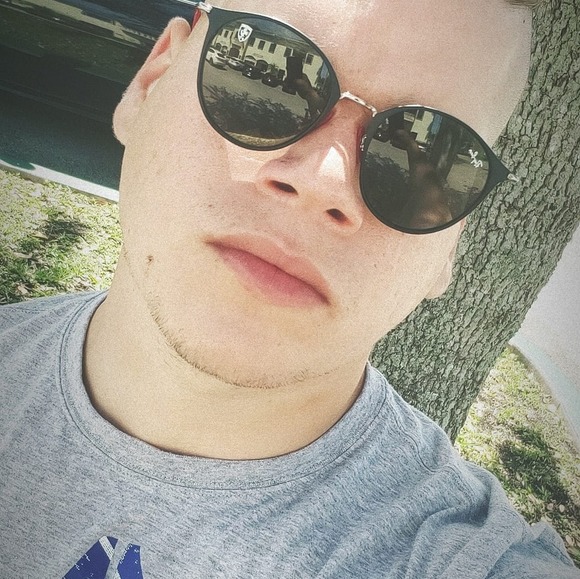 adrianogarcia